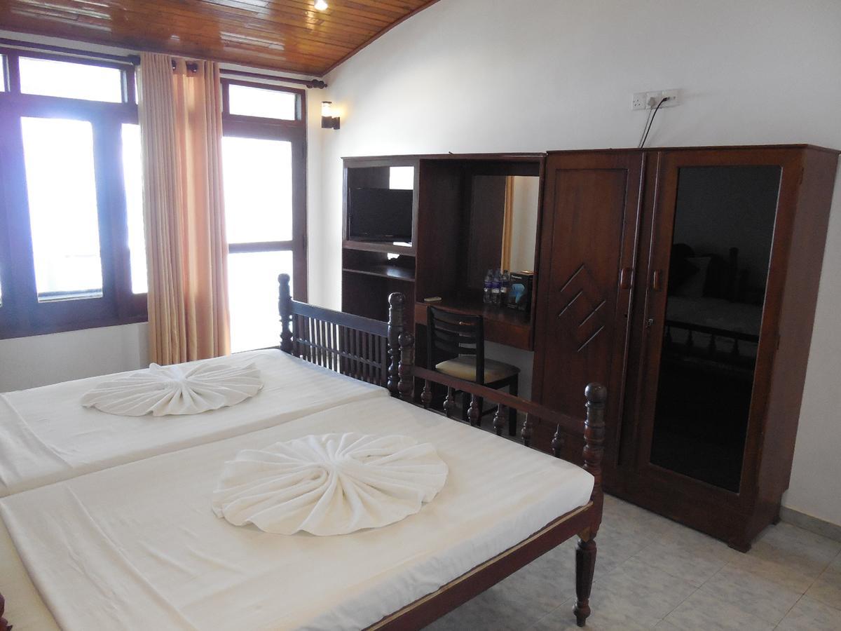 Miltons Beach Resort Unawatuna Eksteriør billede