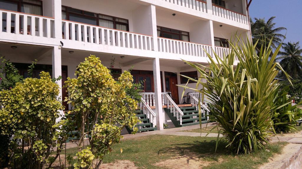 Miltons Beach Resort Unawatuna Eksteriør billede