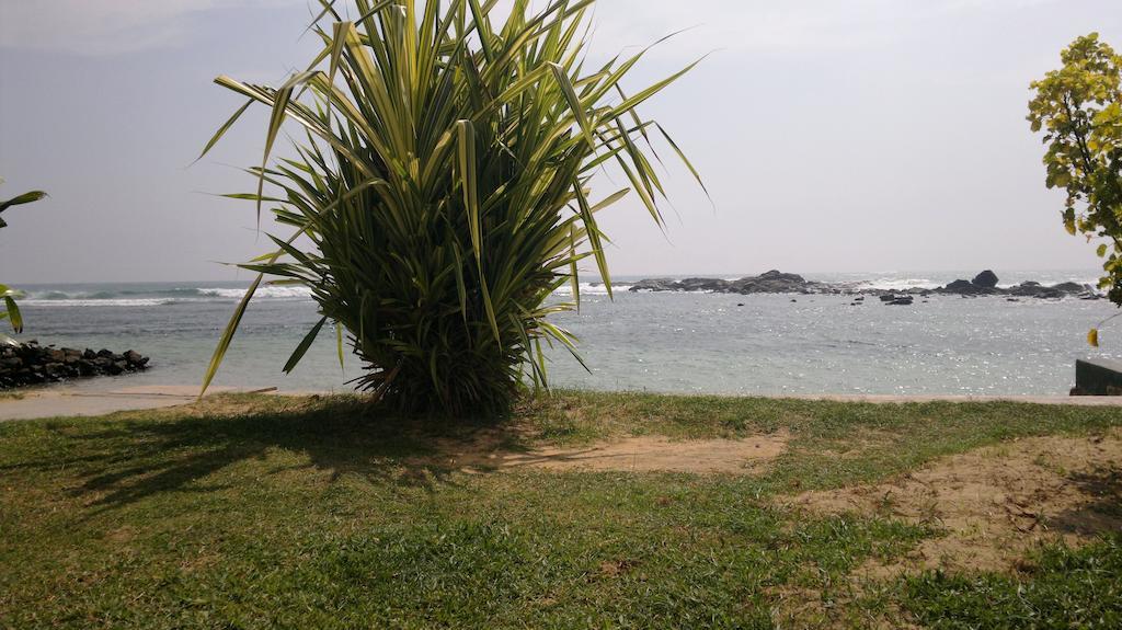 Miltons Beach Resort Unawatuna Eksteriør billede