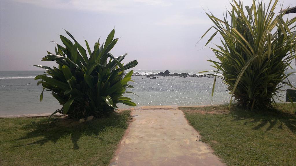 Miltons Beach Resort Unawatuna Eksteriør billede